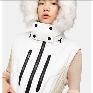 Topshop SNO Sun Faux Fur Trim Vest US6
